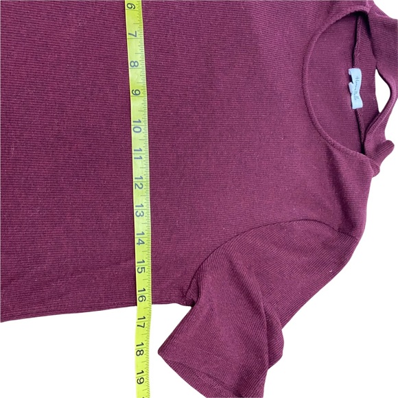 Honey Belle Top Crew Neck Choker Neck Cut Out Neck Relax Fit Junior ShortS  L - Picture 6 of 8